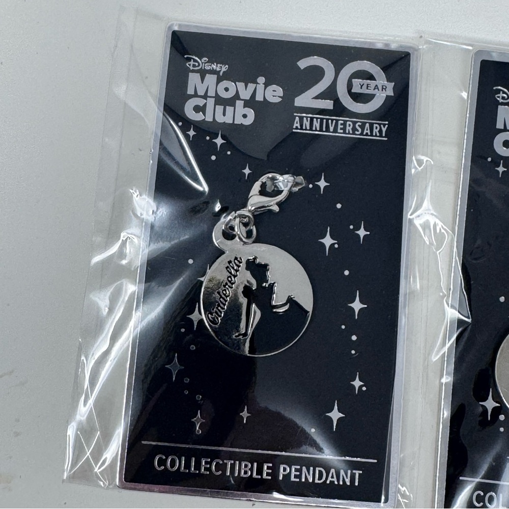 Disney Charm Pendant Collectable Bambi, Nemo, Aladdin, Cinderella, Simba - Picture 7 of 7